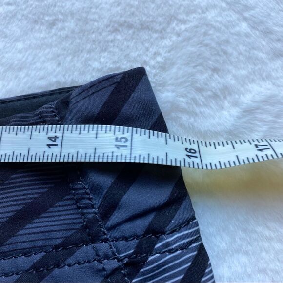 Billabong Quad Stretch Board Shorts - Picture 9 of 11